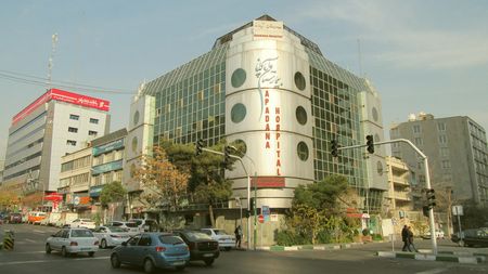 Apadana Hospital